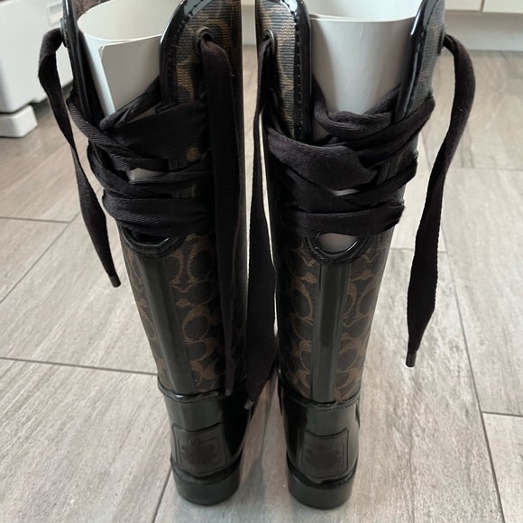 Coach “Tristee” Women's Brown Rain Boots - Picture 5 of 7